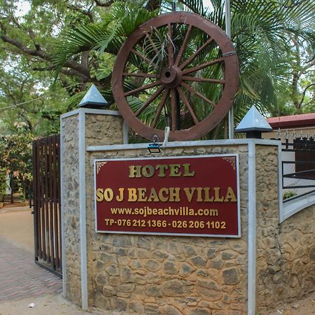 So-J Beach Villa Trincomalee Bagian luar foto
